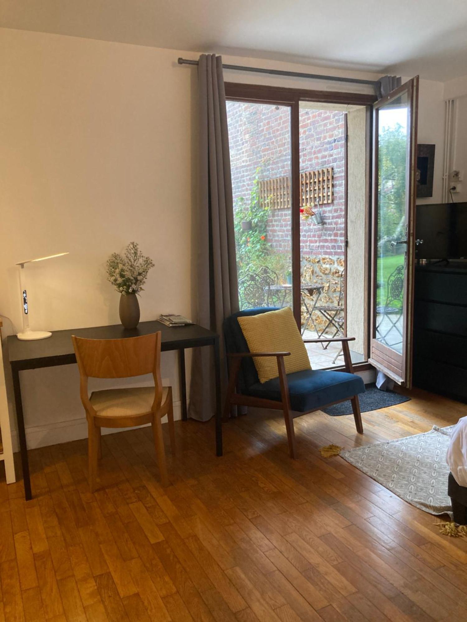 Studio Avec Terrasse Sur Jardin Fontenay-sous-Bois Eksteriør bilde